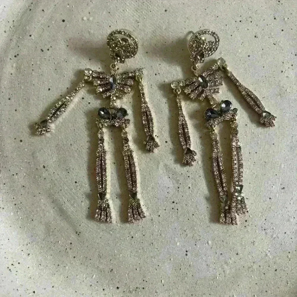 Bare bones baublebar
